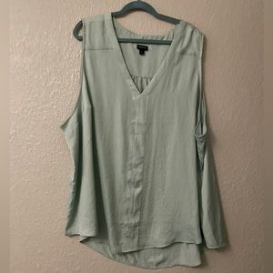 Torrid size 5 Sleeveless blouse